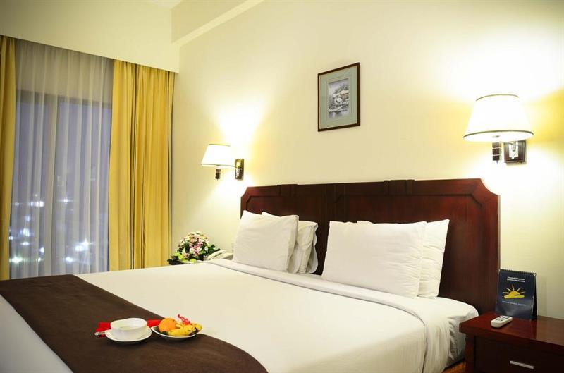 The Sun Hotel Sidoarjo Exterior foto